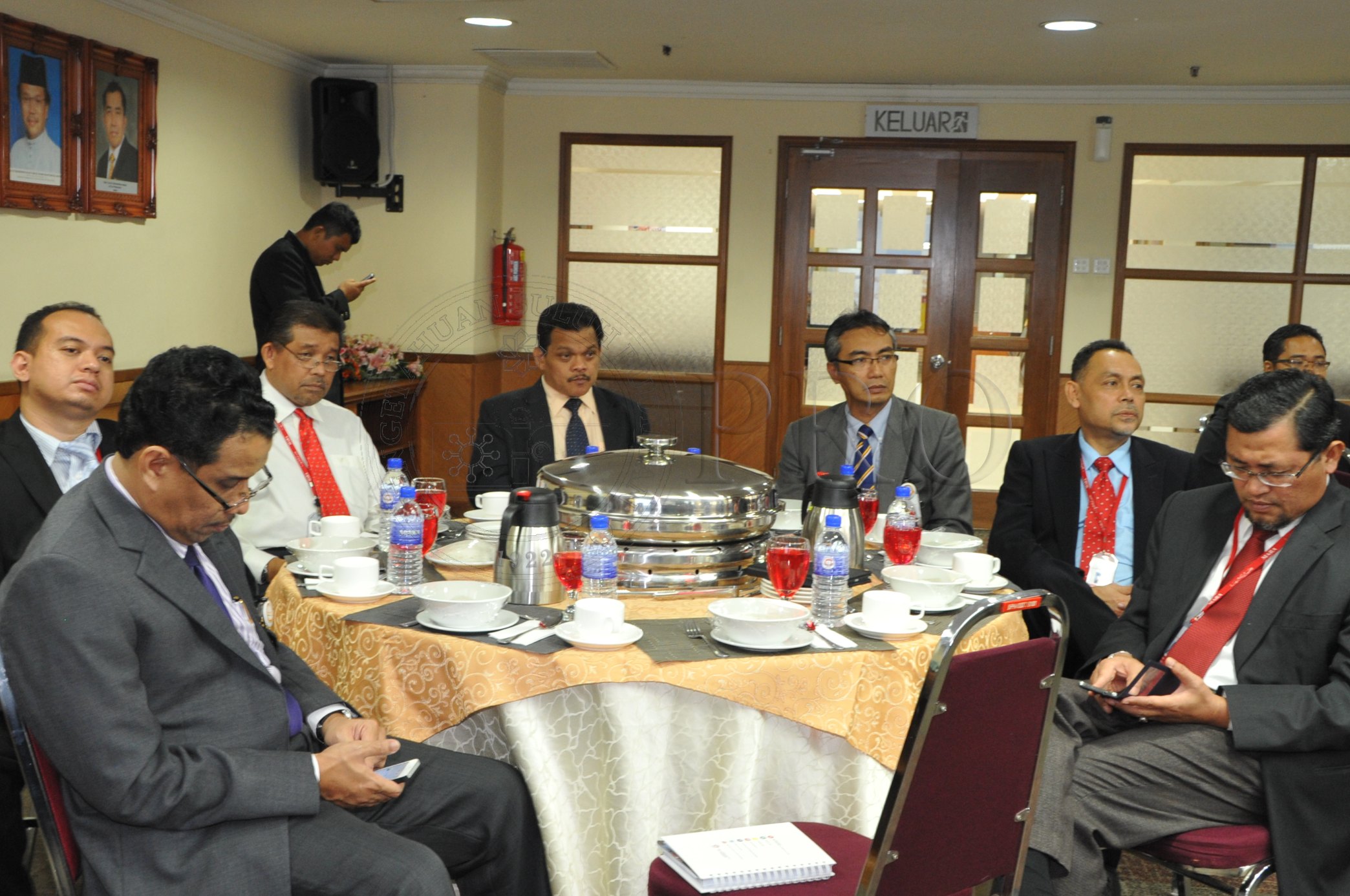 PRO 14 37 MARA PRO 4705